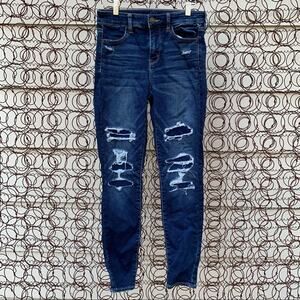 AEO Hi Rise Jegging distressed front size 4 Regular